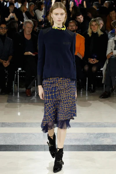Look 27